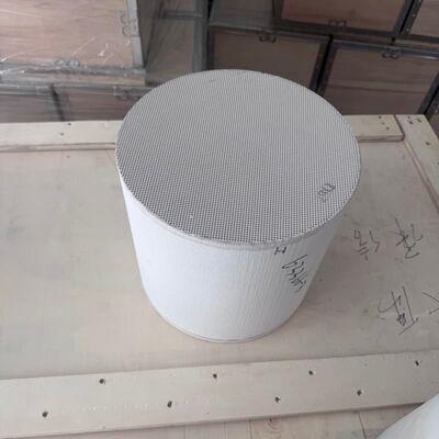 kopen China VI Standard 200 cpsi Diesel deeltjesfilter met 95% hoge filtratie voor lichte bedrijfsvoertuigen online vervaardiging