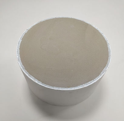 kopen 600 Cpsi van de de Verbrandingsoxydatie van doc. Diesel Oxidation Catalyst de Dieselmotorkatalysator in Vrachtwagen online vervaardiging