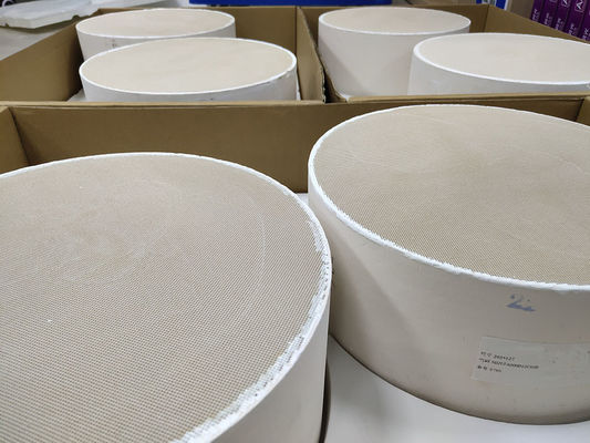 kopen POC-de Katalysatorscr van de Deeltjesoxydatie Katalysator100cpi Automobiele Emissie online vervaardiging