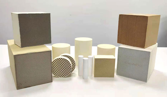 kopen Van de de Verwijderingskatalysator 400cpsi van lage Temperatuur de Vluchtige Organische verbindingen Stationaire Petrochemische stof online vervaardiging