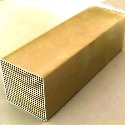 kopen Alumina van de de Katalysatorsteun van de extruderhoningraat Celdichtheid 300 400 600 online vervaardiging