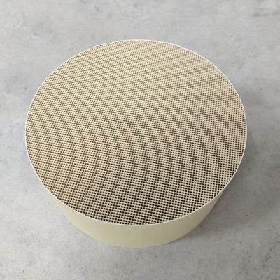kopen Van de de Katalysatorhoningraat van de monoliet Ceramische Honingraat de Structuureuro 4 5 6 online vervaardiging