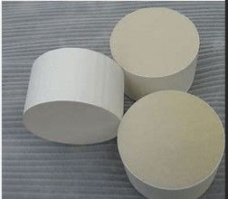 Automobielbenzinekatalysators Met drie richtingen die in 3 Manierkatalysator 400 Cel worden gebruikt 3 Duim